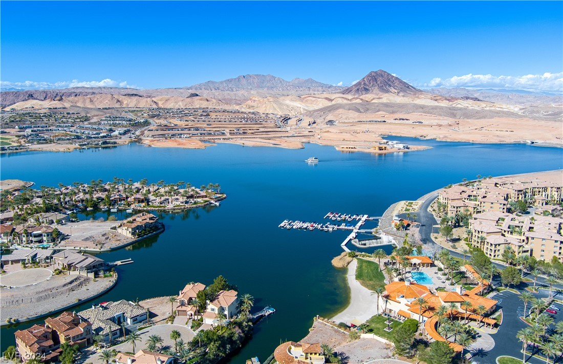 39 VIA PARADISIO Street