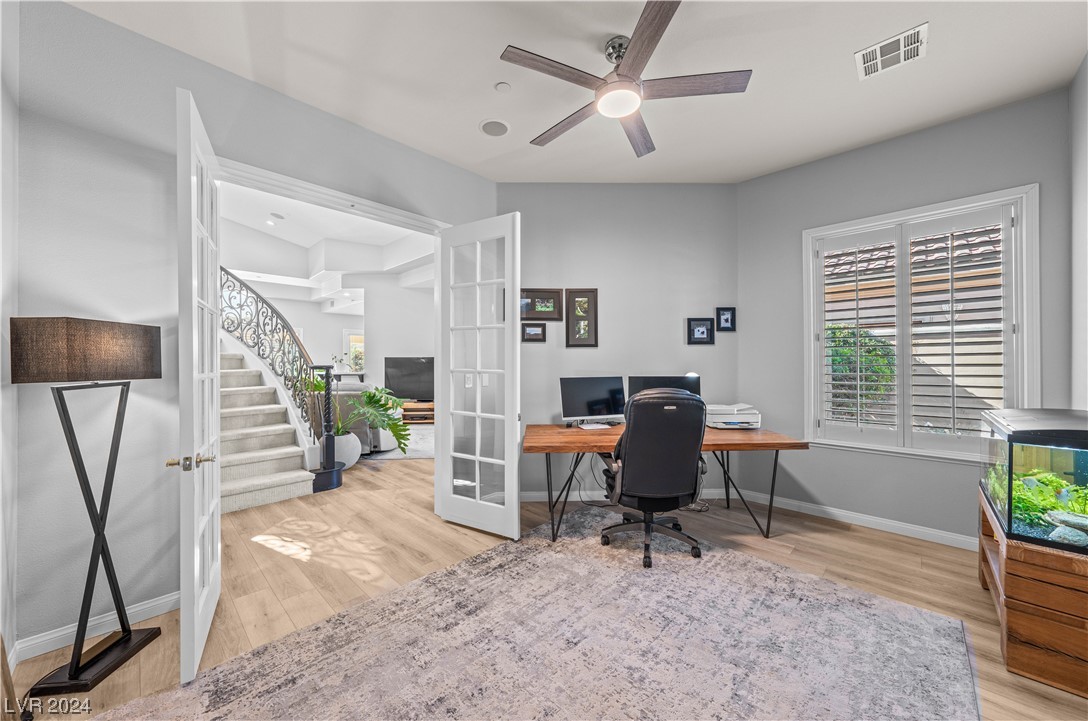 39 VIA PARADISIO Street