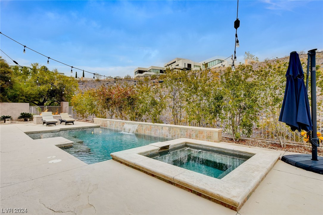 20 Oro Valley Drive