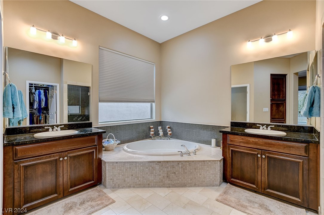 20 Oro Valley Drive
