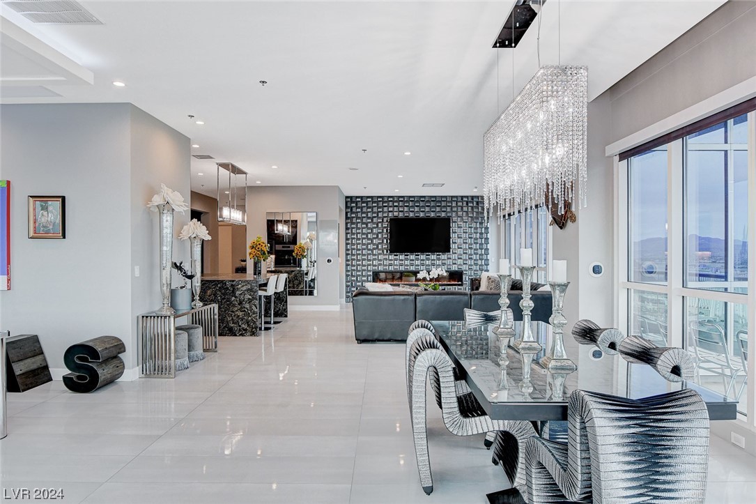 4575 Dean Martin Drive 3300