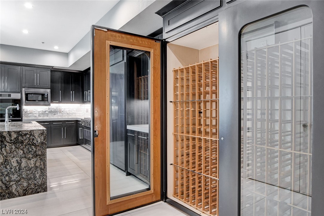 4575 Dean Martin Drive 3300