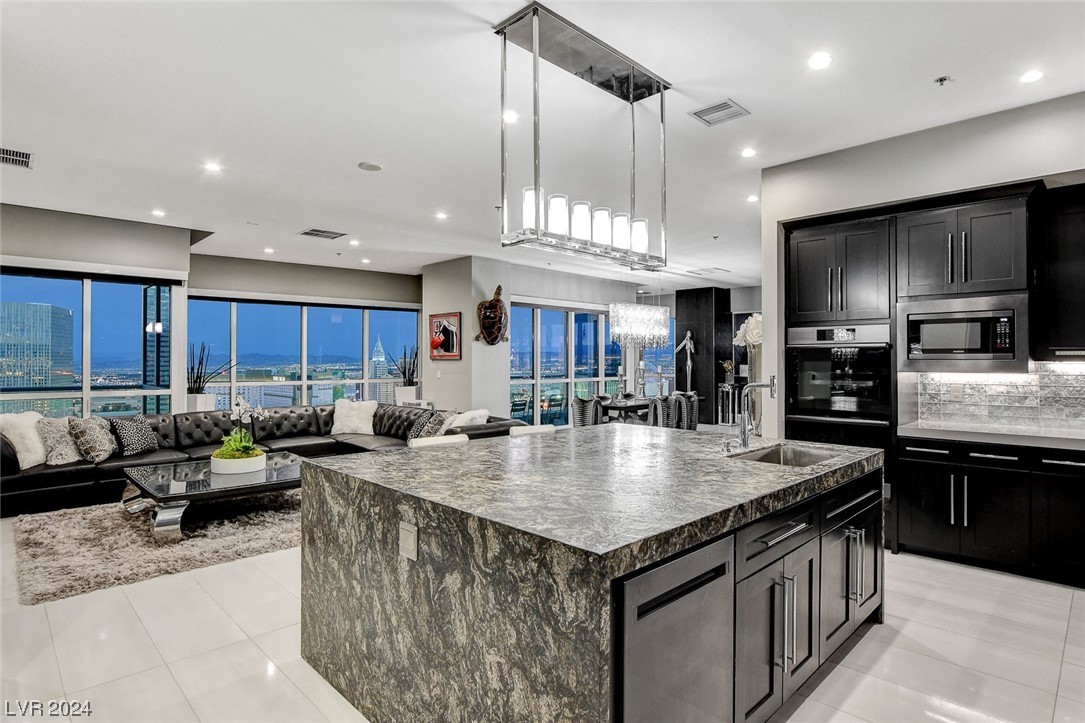 4575 Dean Martin Drive 3300