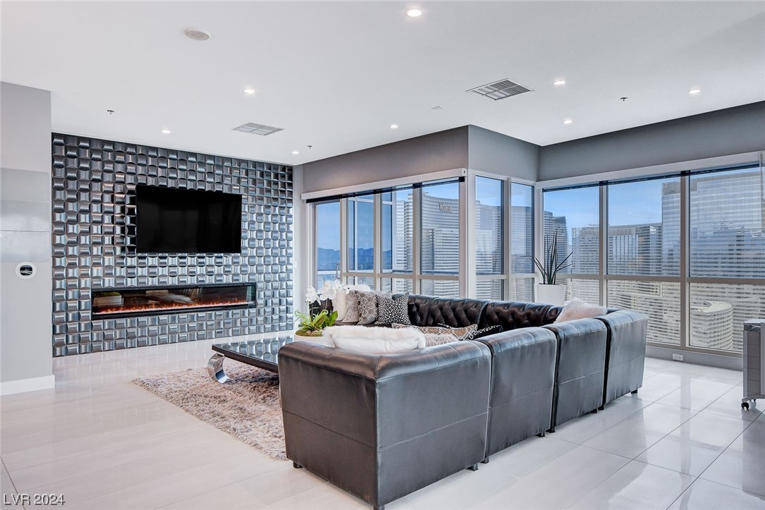 4575 Dean Martin Drive 3300