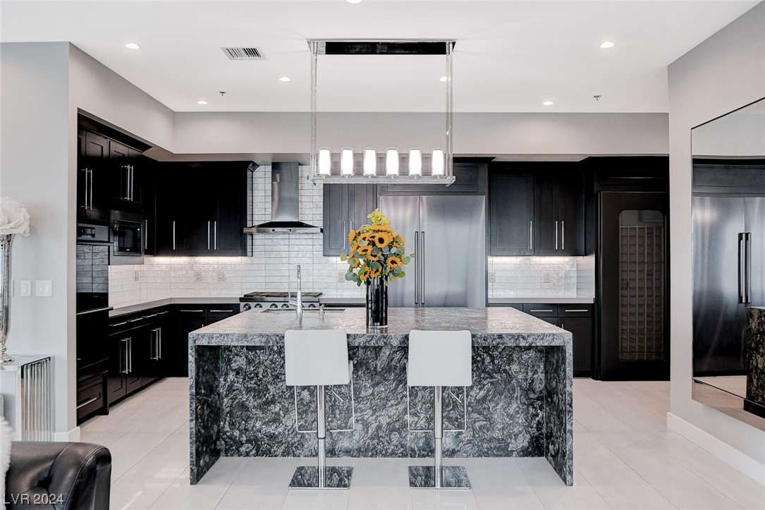 4575 Dean Martin Drive 3300