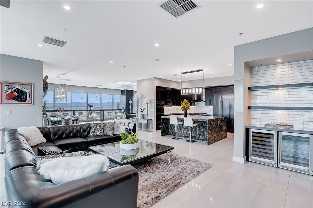 4575 Dean Martin Drive 3300