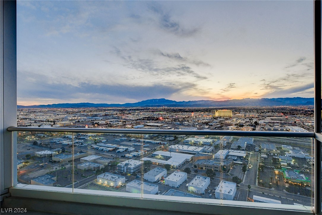 4575 Dean Martin Drive 3300