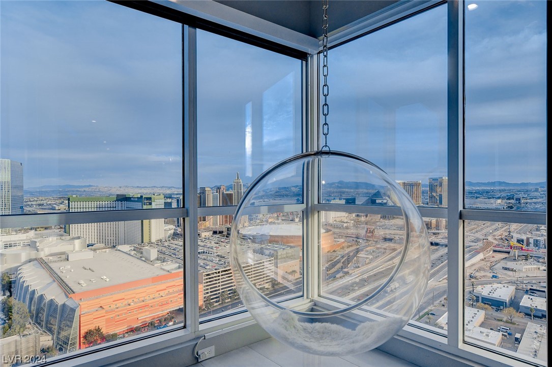 4575 Dean Martin Drive 3300