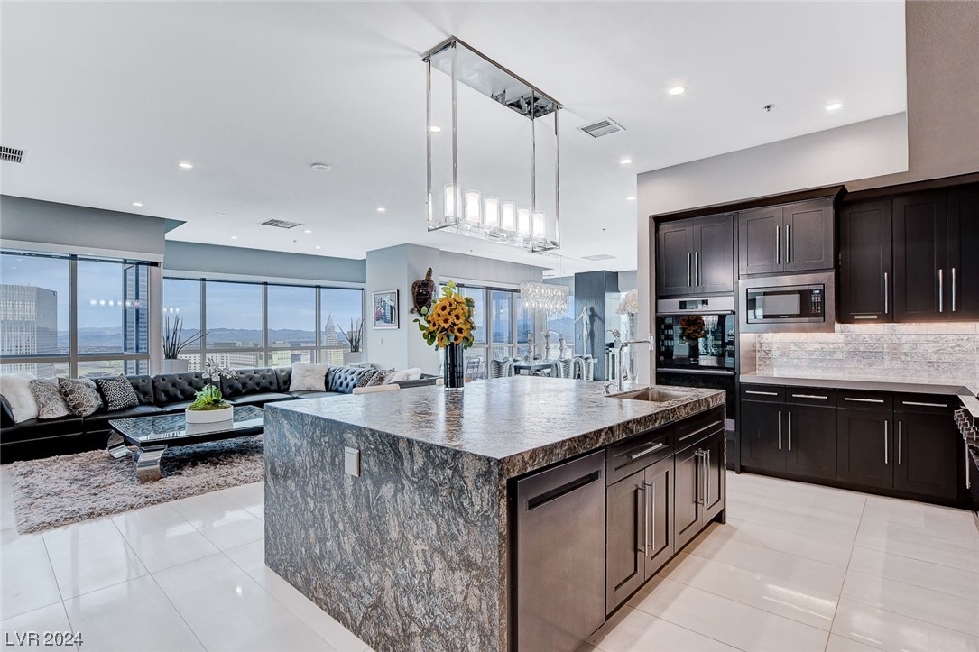 4575 Dean Martin Drive 3300