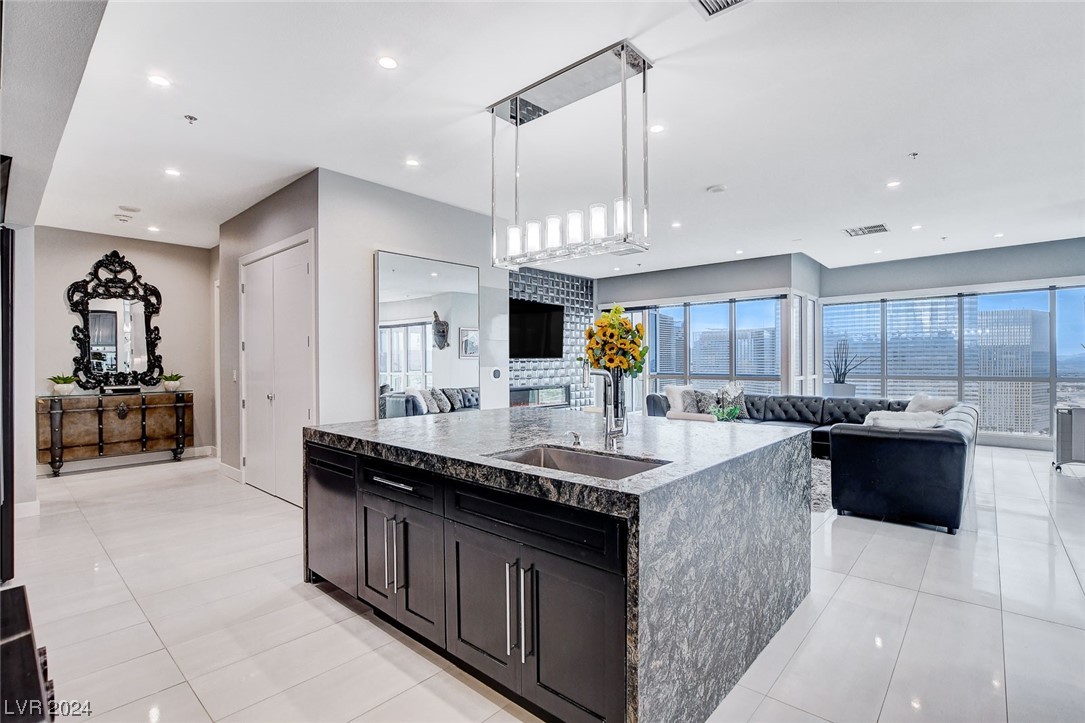 4575 Dean Martin Drive 3300