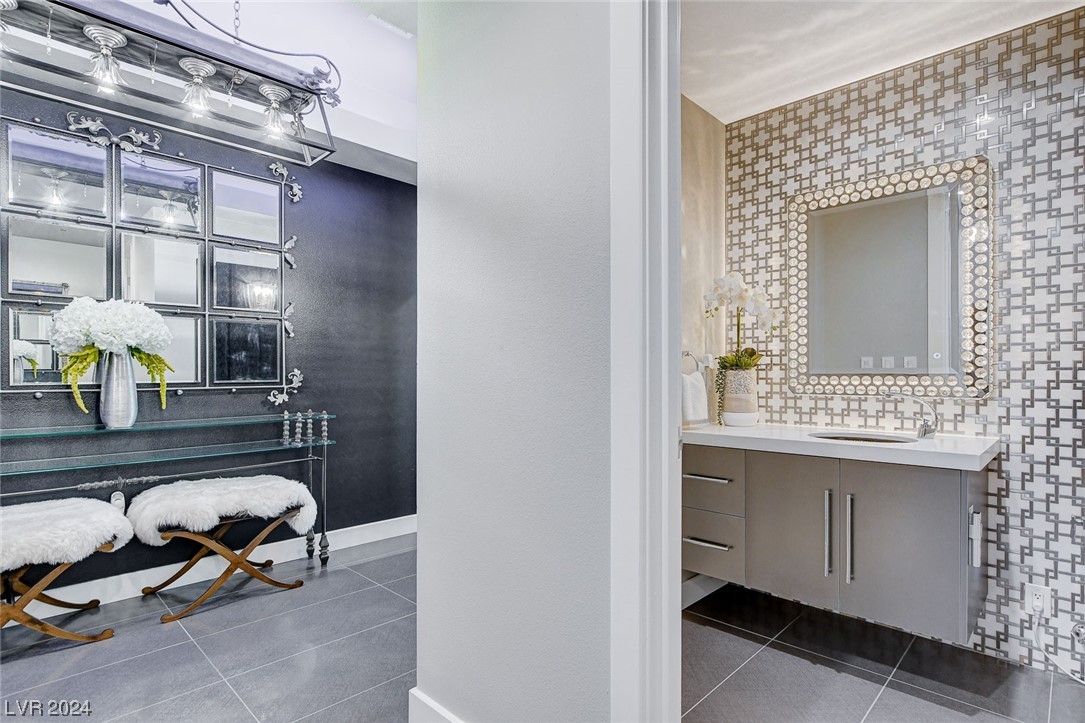 4575 Dean Martin Drive 3300