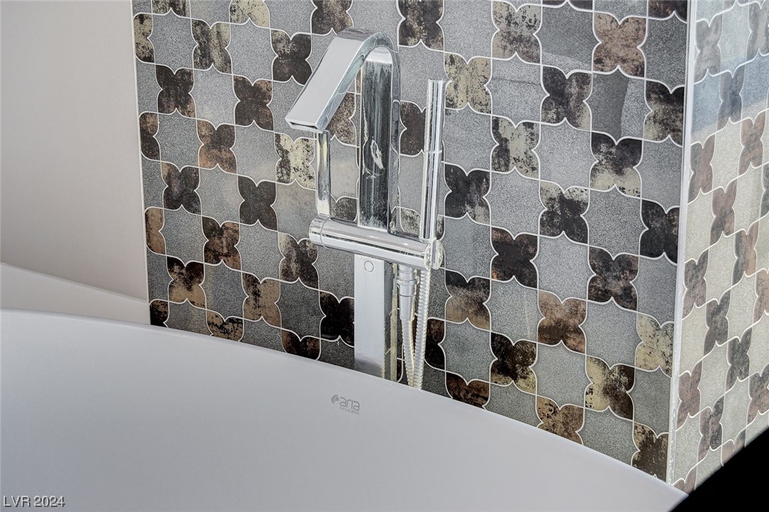 4575 Dean Martin Drive 3300