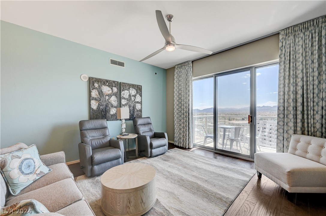 8255 South Las Vegas Boulevard 1415
