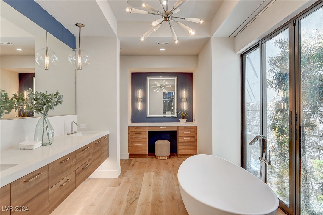 644 Scenic Cliff Drive