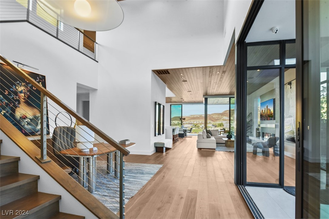 644 Scenic Cliff Drive