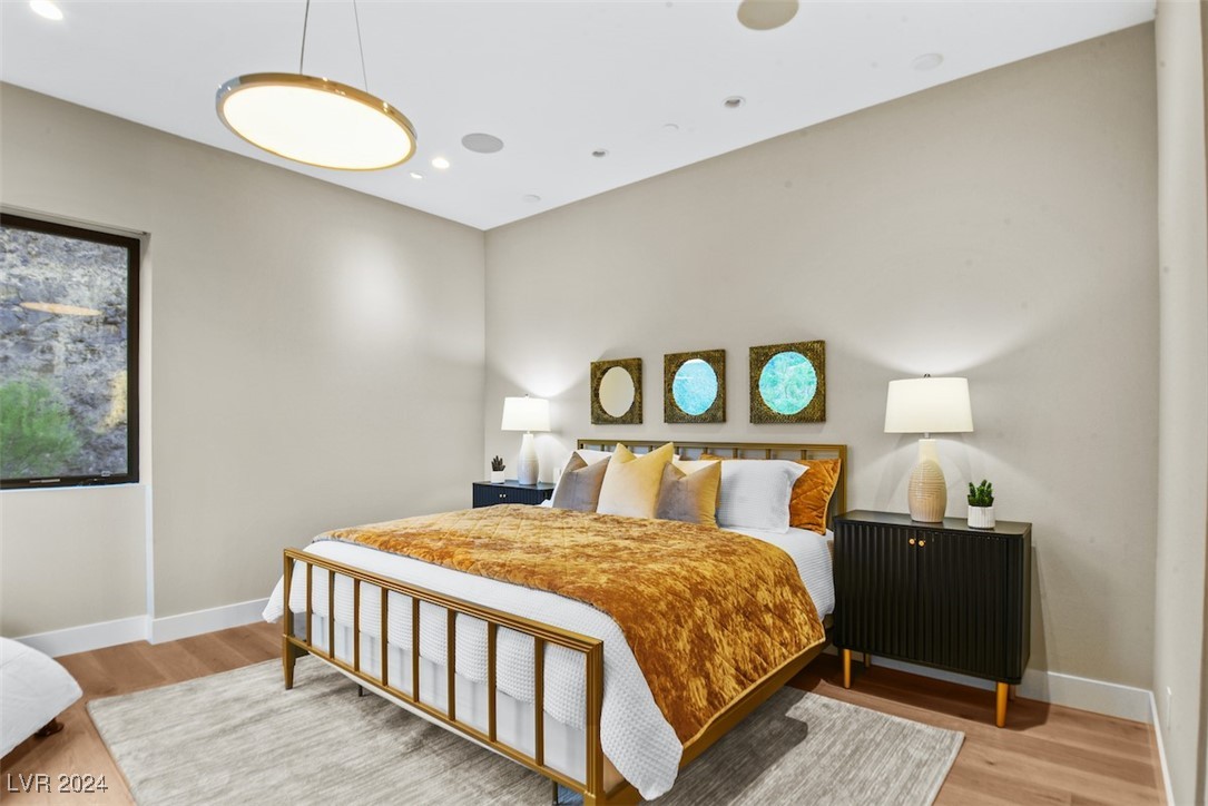 644 Scenic Cliff Drive