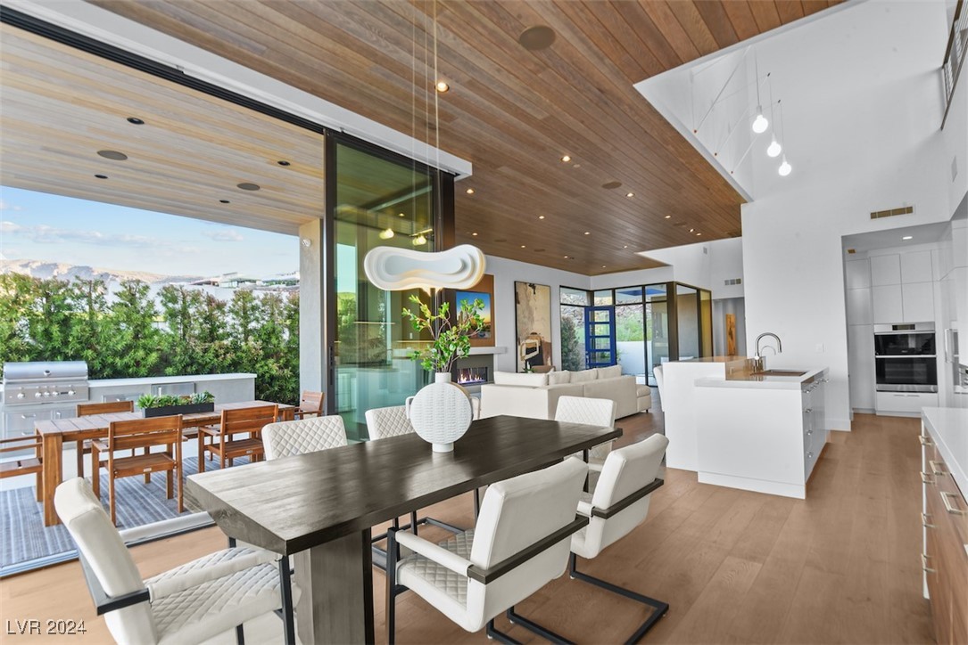 644 Scenic Cliff Drive