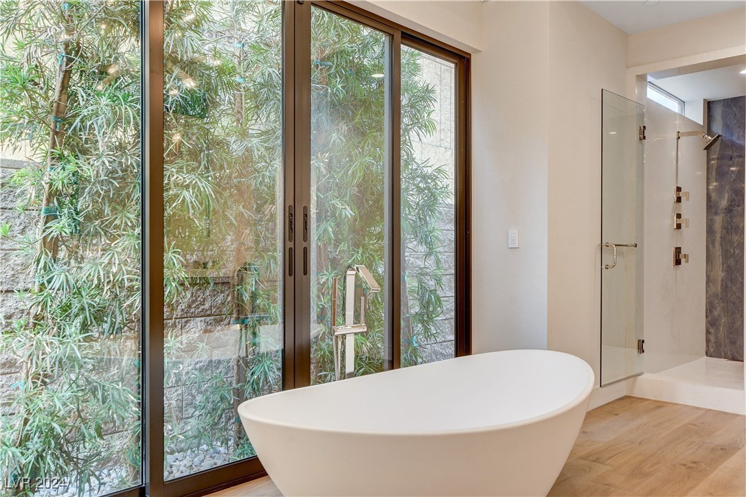 644 Scenic Cliff Drive