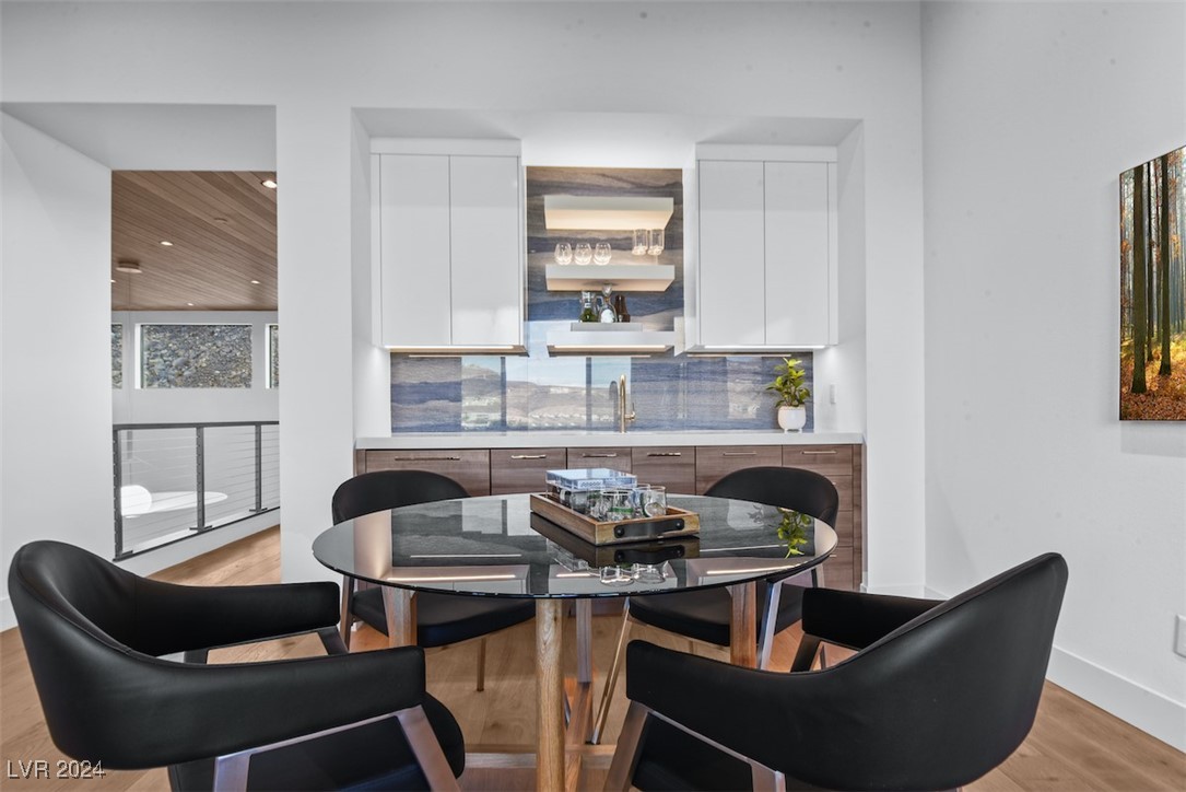 644 Scenic Cliff Drive