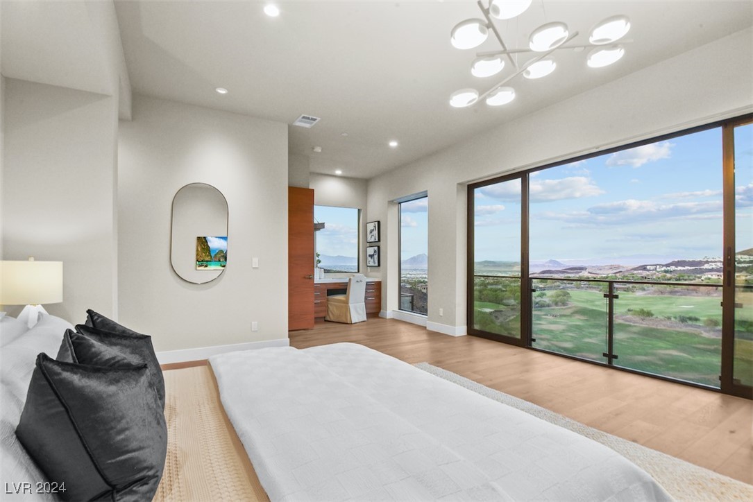 644 Scenic Cliff Drive