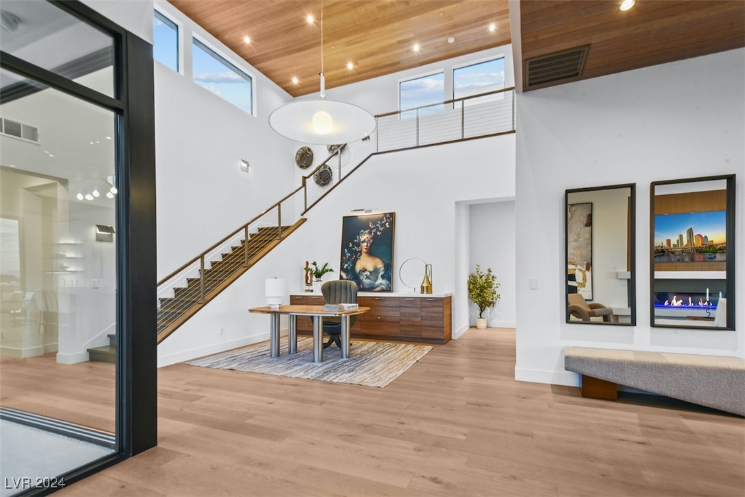 644 Scenic Cliff Drive