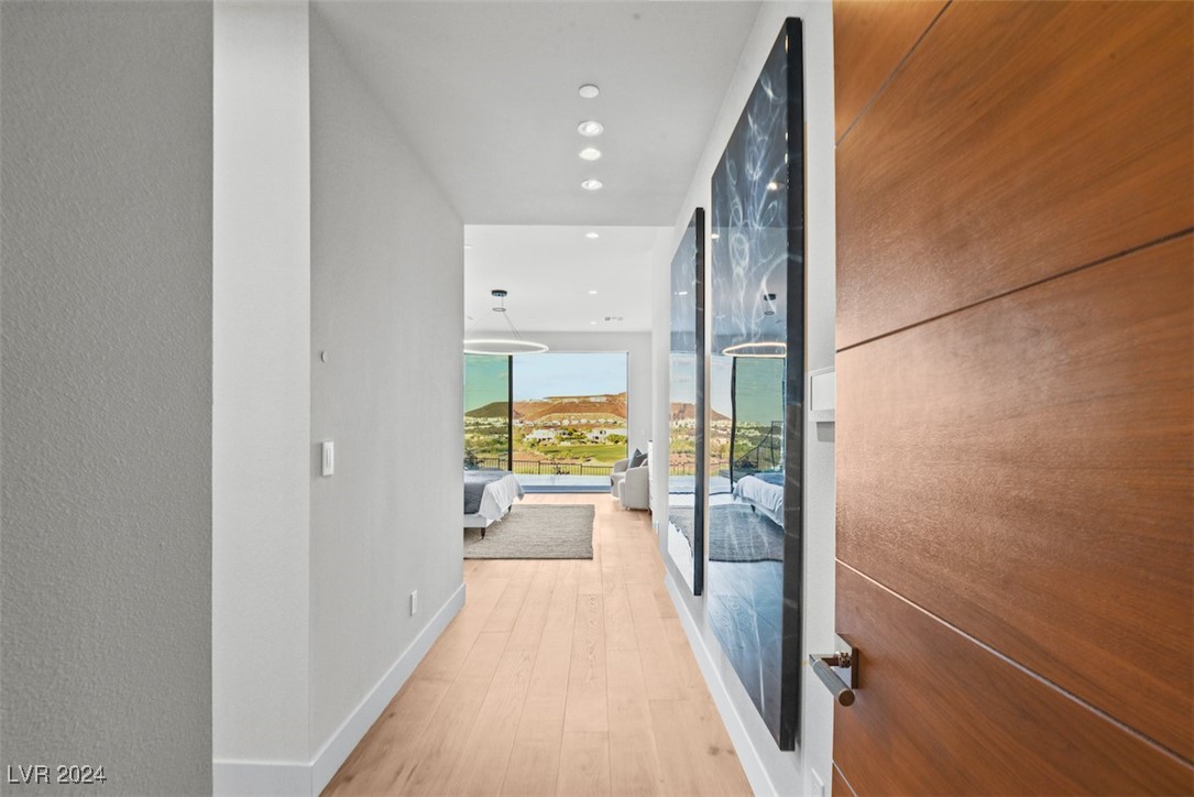 644 Scenic Cliff Drive