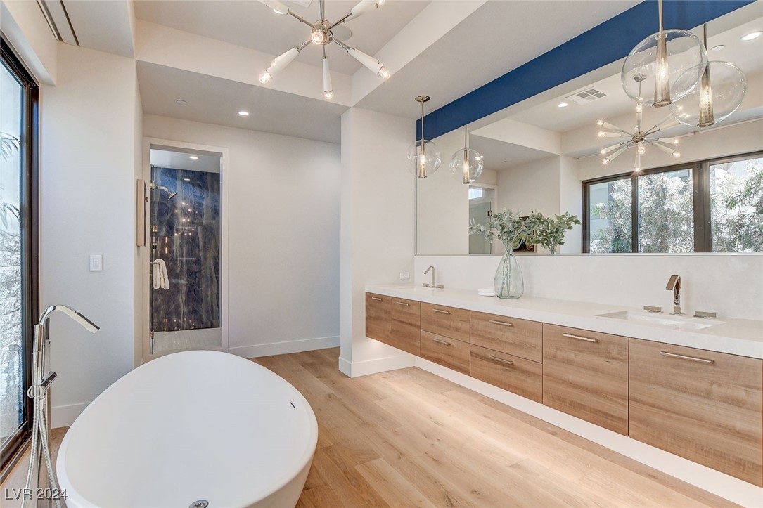 644 Scenic Cliff Drive