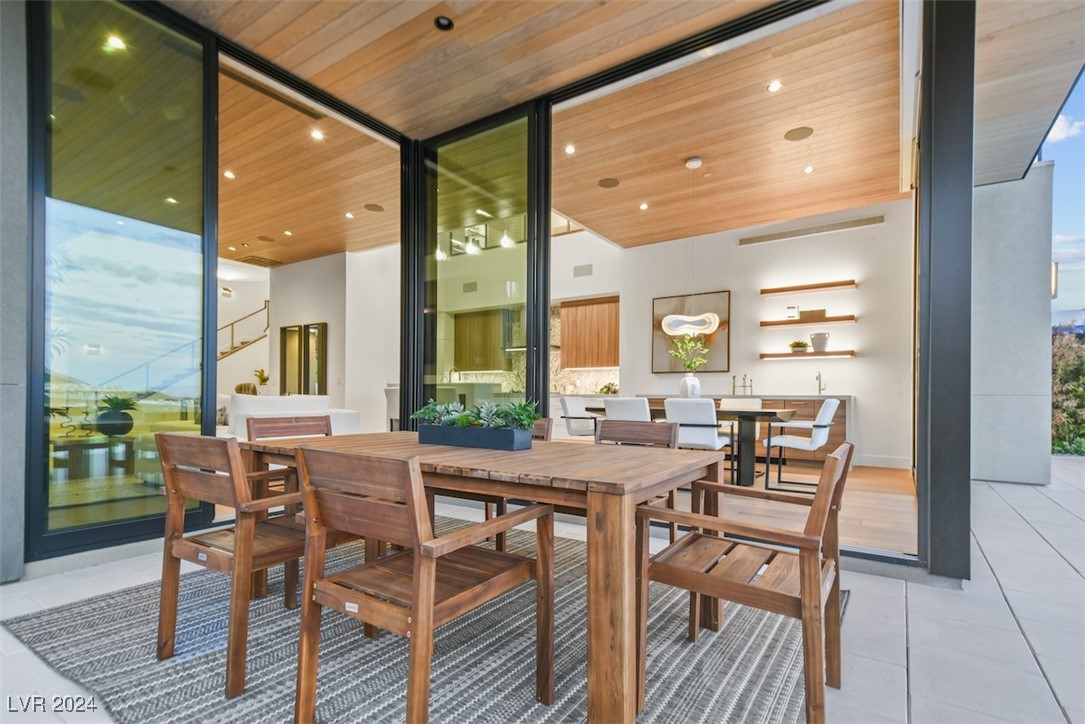 644 Scenic Cliff Drive