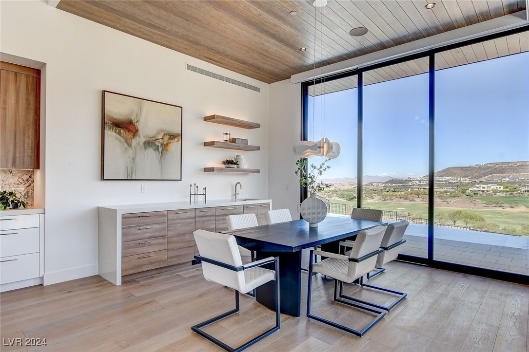 644 Scenic Cliff Drive