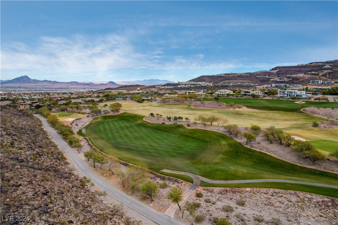 644 Scenic Cliff Drive