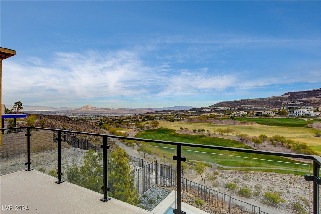 644 Scenic Cliff Drive