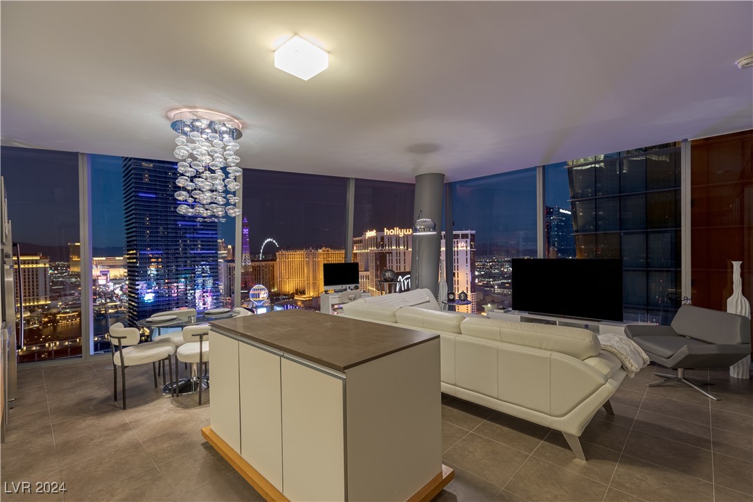 3726 Las Vegas Boulevard 2512