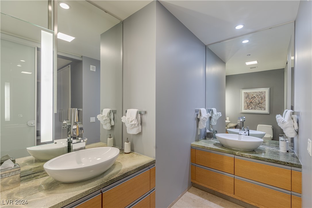 3726 Las Vegas Boulevard 2512