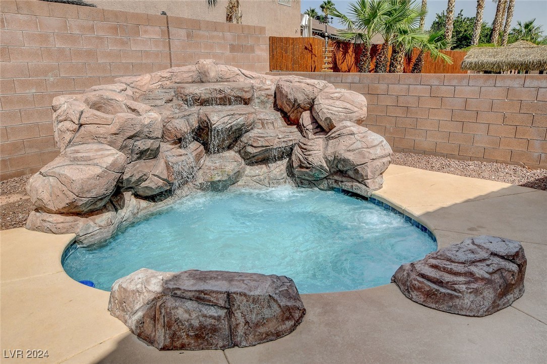 10036 Long Barrow Court