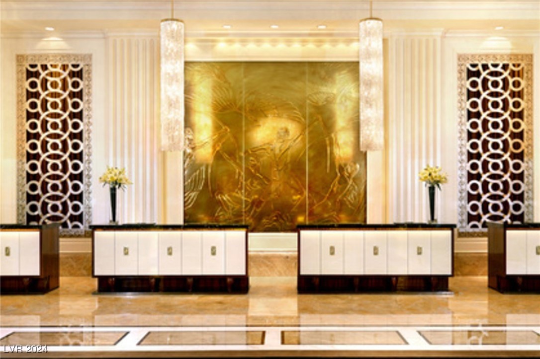 2000 North Fashion Show Drive 4103