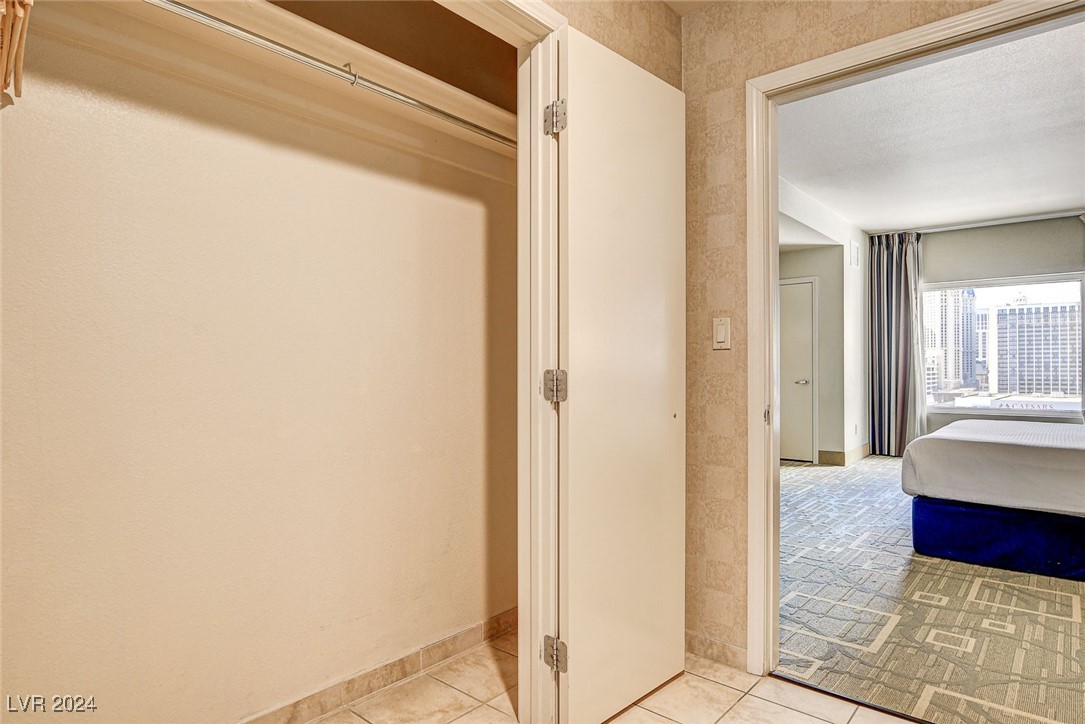 211 East Flamingo Road 1018