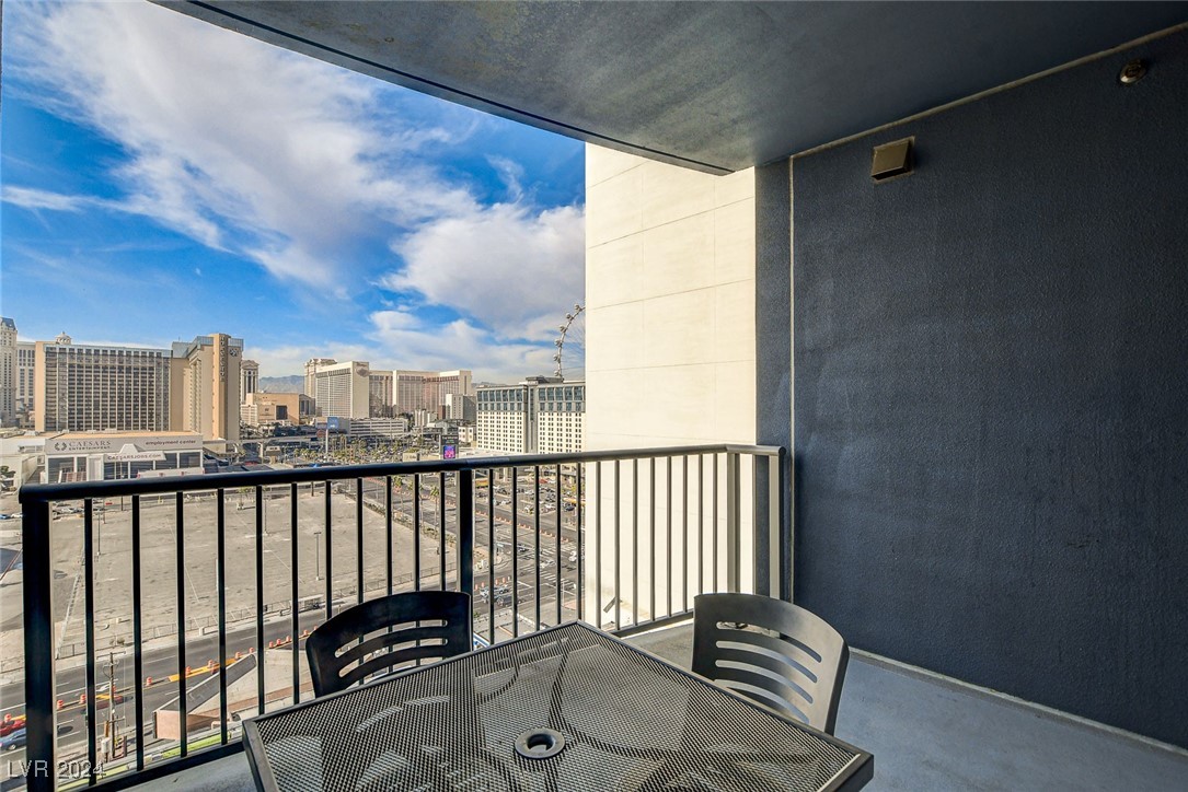 211 East Flamingo Road 1018