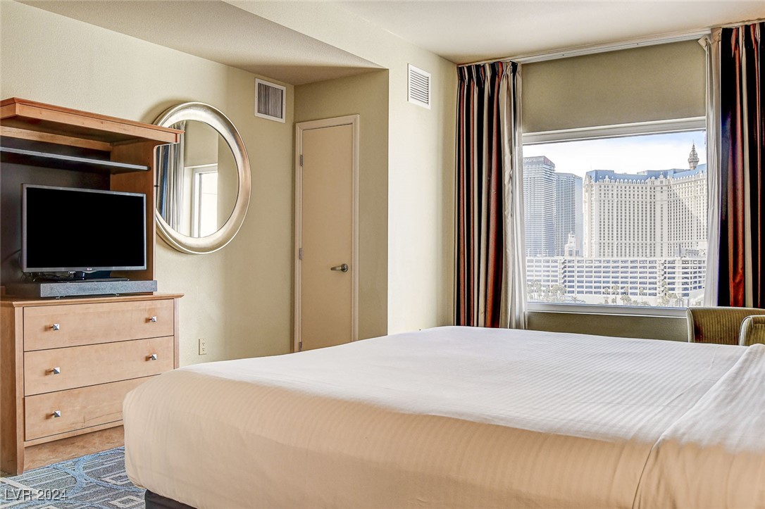 211 East Flamingo Road 1018