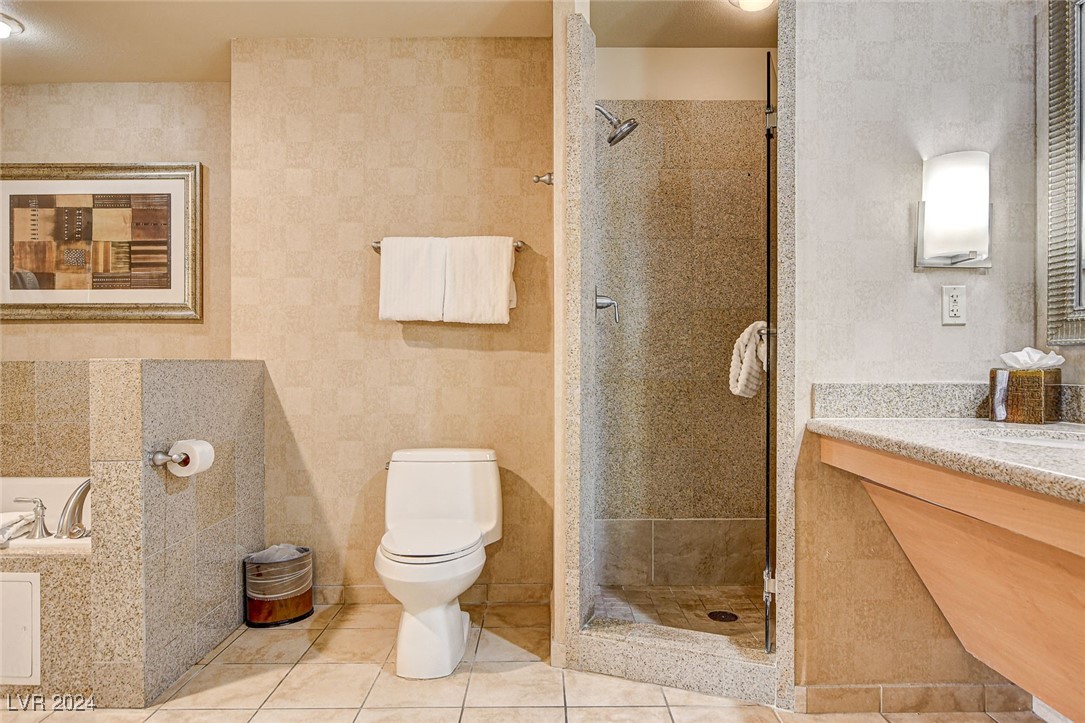 211 East Flamingo Road 1018