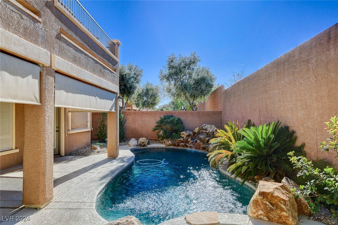 9747 Logrondo Street