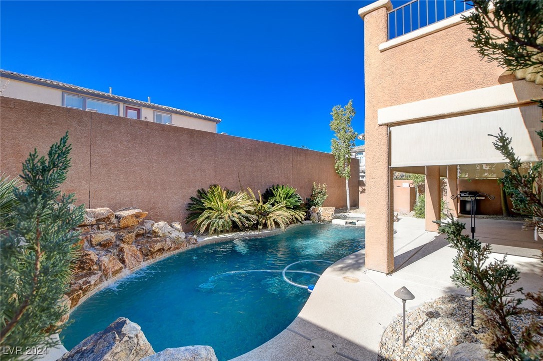 9747 Logrondo Street