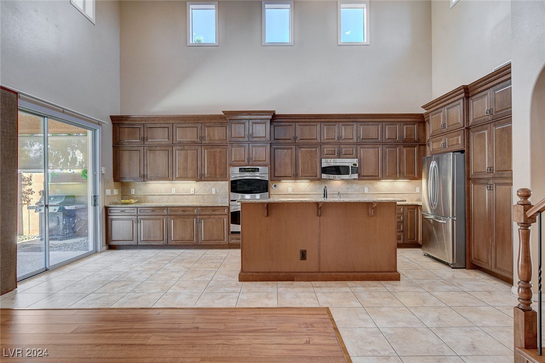 9747 Logrondo Street