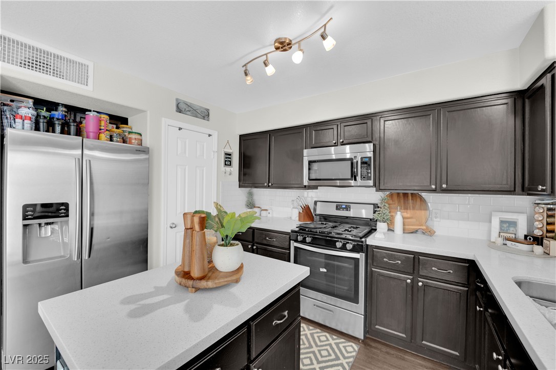 717 Tawney Eagle Street