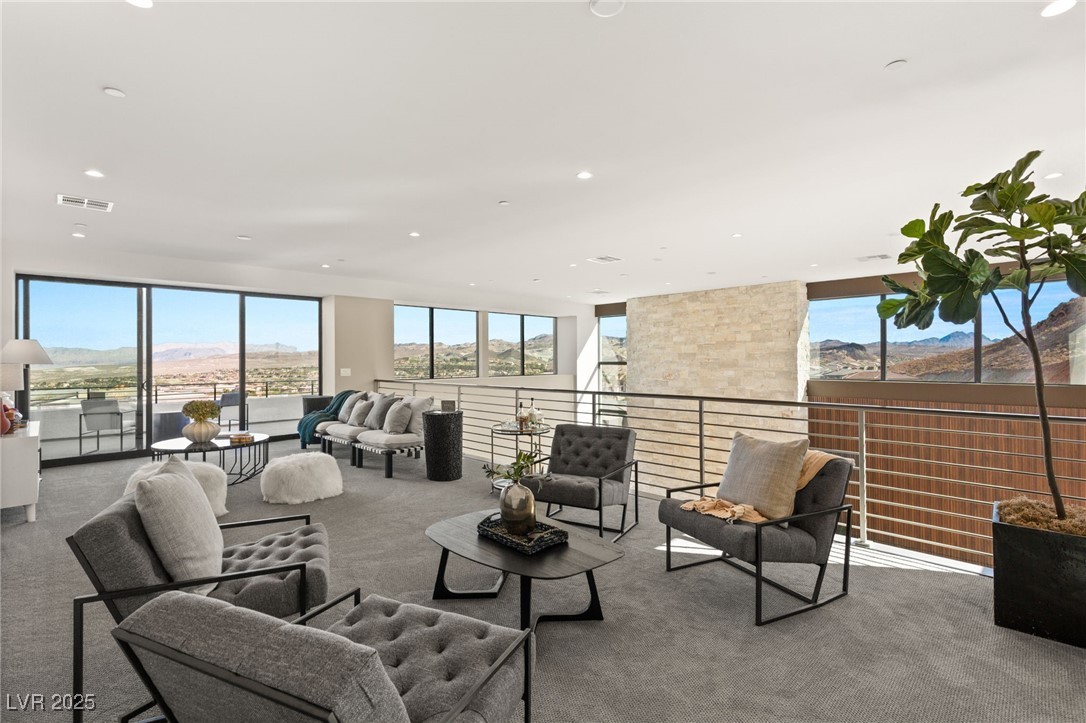 10 SAND STAR Lane