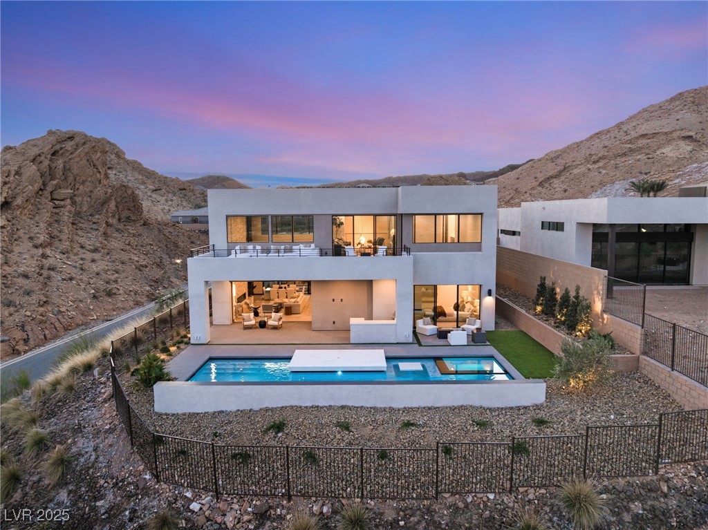 10 SAND STAR Lane