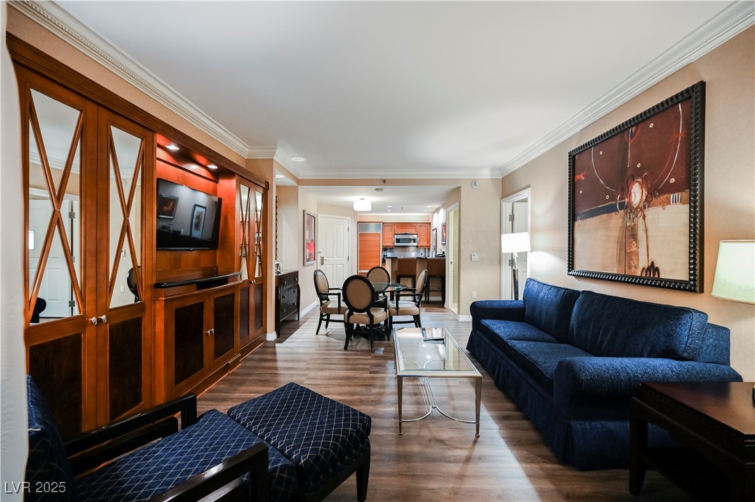 135 East Harmon Avenue 2420