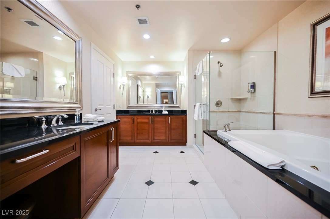 135 East Harmon Avenue 2420