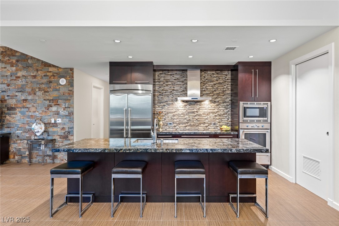 4471 DEAN MARTIN Drive 1707