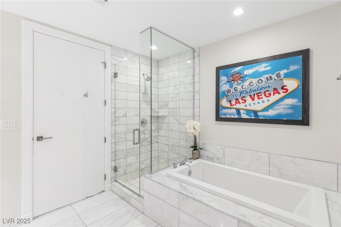 4471 DEAN MARTIN Drive 1707