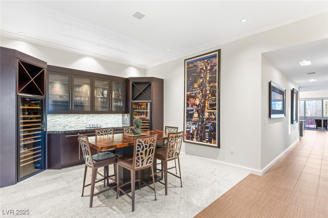 4471 DEAN MARTIN Drive 1707